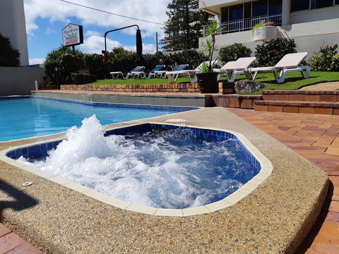 Surfers Chalet - Mackay Tourism 2