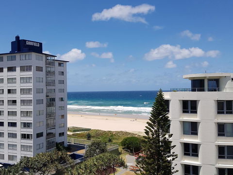 Surfers Chalet - Mackay Tourism 25