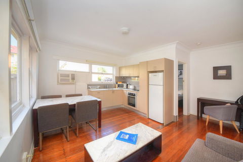 Backpackers In Paradise 18-35 Hostel - Mackay Tourism 11