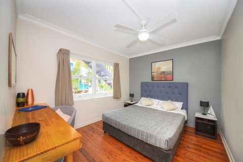 Backpackers In Paradise 18-35 Hostel - Mackay Tourism 1