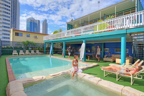 Backpackers In Paradise 18-35 Hostel - Mackay Tourism 0