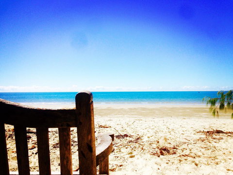 [ ANDY'S BEACH HOUSE ] - Mackay Tourism 3