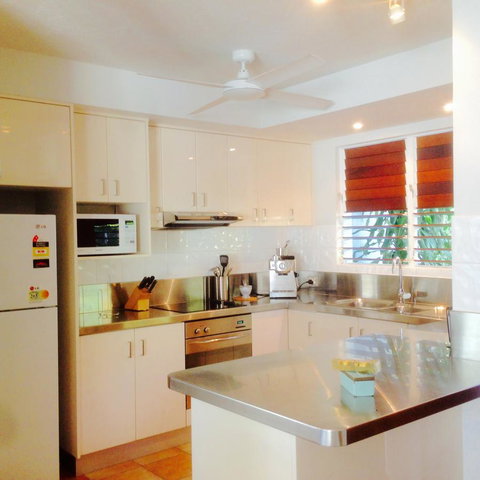 [ ANDY'S BEACH HOUSE ] - Mackay Tourism 36