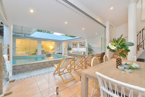 [ ANDY'S BEACH HOUSE ] - Mackay Tourism 5