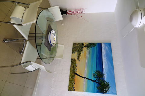 Saks On Hastings - Mackay Tourism 24