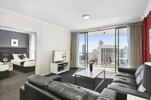 Mantra Towers Of Chevron - Mackay Tourism 20