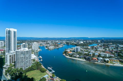 Mantra Towers Of Chevron - Mackay Tourism 12