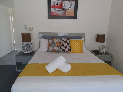 Dalby Manor Motor Inn - Mackay Tourism 3