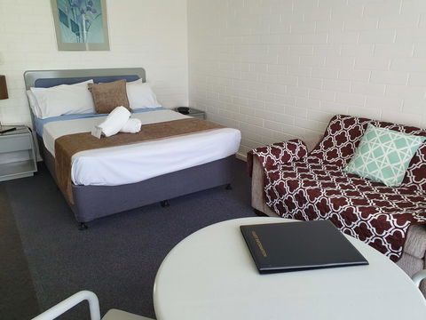 Dalby Manor Motor Inn - Mackay Tourism 9