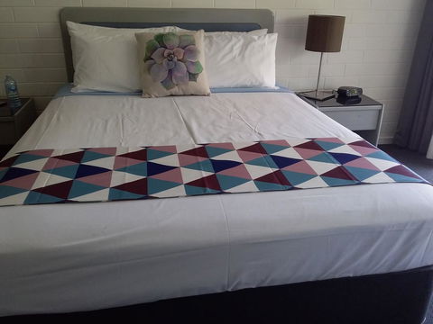 Dalby Manor Motor Inn - Mackay Tourism 4