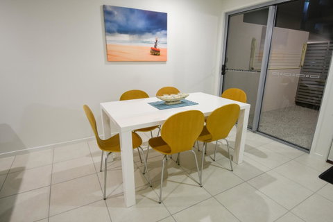 Direct Collective - Breeze On Brightwater - Mackay Tourism 26