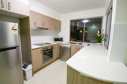 Direct Collective - Breeze On Brightwater - Mackay Tourism 3