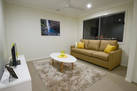 Direct Collective - Breeze On Brightwater - Mackay Tourism 9