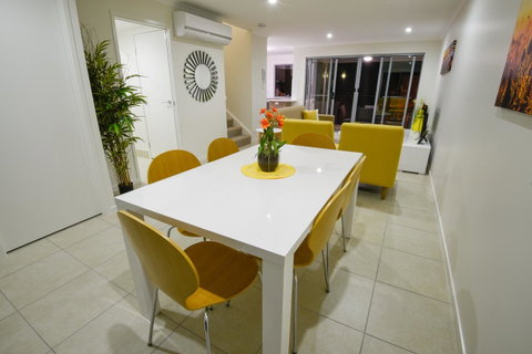 Direct Collective - Breeze On Brightwater - Mackay Tourism 5