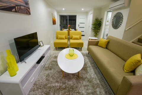 Direct Collective - Breeze On Brightwater - Mackay Tourism 10