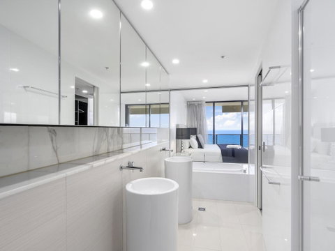 Oracle Resort Broadbeach - Gclr - Mackay Tourism 24