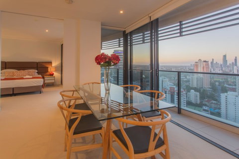 Oracle Resort Broadbeach - Gclr - Mackay Tourism 10