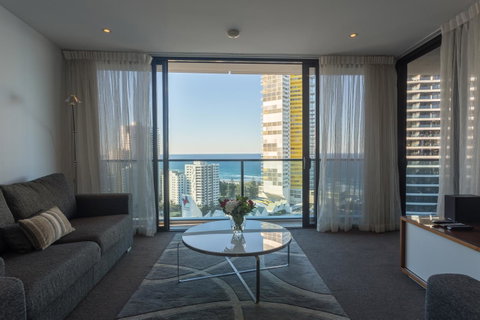 Oracle Resort Broadbeach - Gclr - Mackay Tourism 40