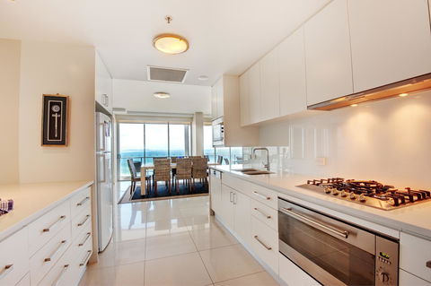 Reflections Tower Two - Mackay Tourism 19