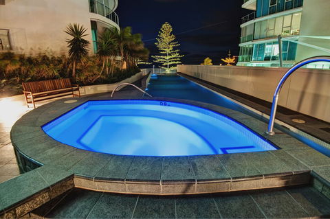 Reflections Tower Two - Mackay Tourism 5