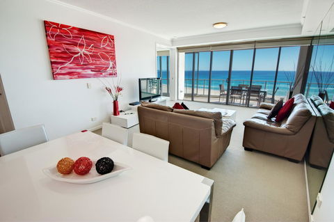 Reflections Tower Two - Mackay Tourism 21