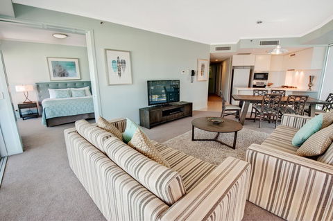 Reflections Tower Two - Mackay Tourism 17