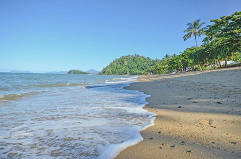 Roydon Beachfront Apartments - Mackay Tourism 8