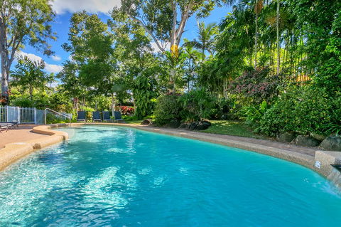 Roydon Beachfront Apartments - Mackay Tourism 19