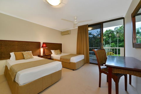 Argosy On The Beach - Mackay Tourism 3