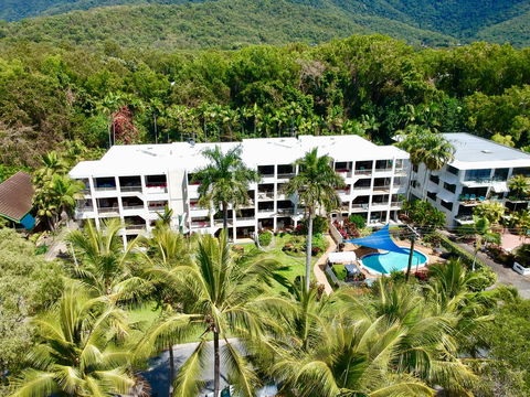 Argosy On The Beach - Mackay Tourism 0