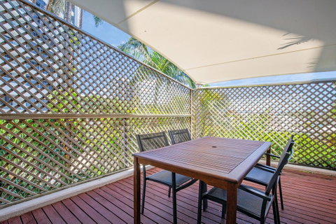 Tiki Hotel Apartments Surfers Paradise - Mackay Tourism 10