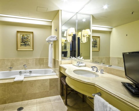 Stamford Plaza Brisbane - Mackay Tourism 10