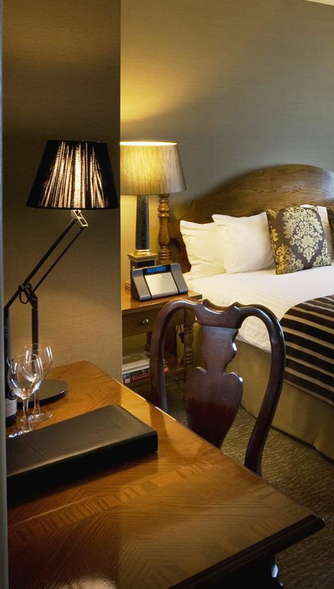 Stamford Plaza Brisbane - Mackay Tourism 24