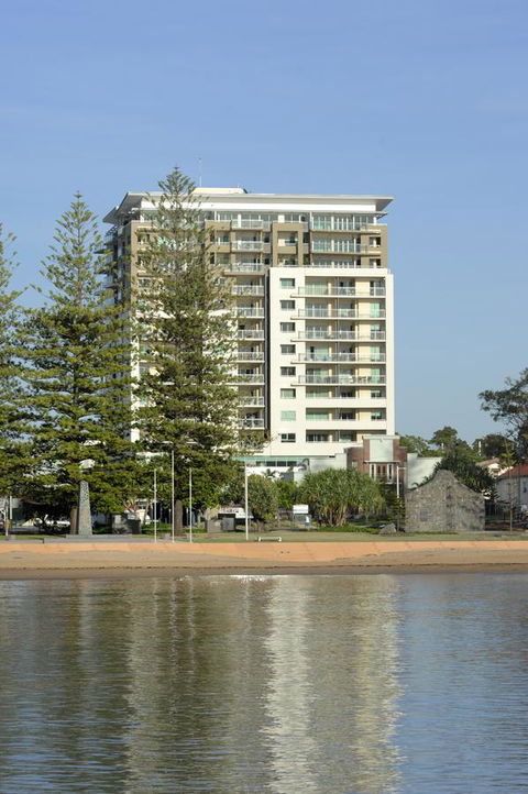 Proximity Waterfront Apartments - Mackay Tourism 24