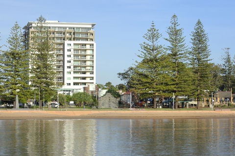 Proximity Waterfront Apartments - Mackay Tourism 37