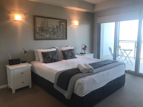 Proximity Waterfront Apartments - Mackay Tourism 9