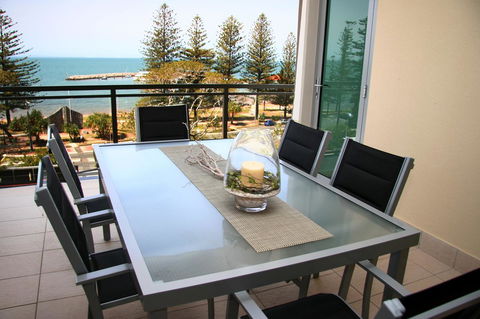 Proximity Waterfront Apartments - Mackay Tourism 35