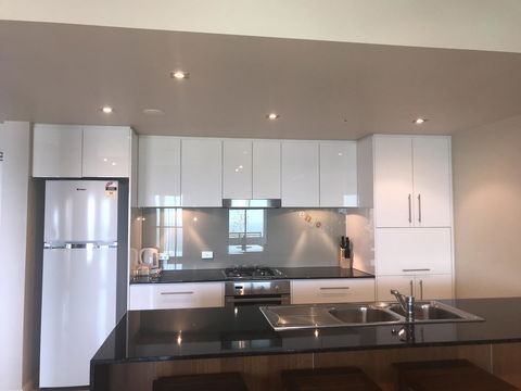 Proximity Waterfront Apartments - Mackay Tourism 7