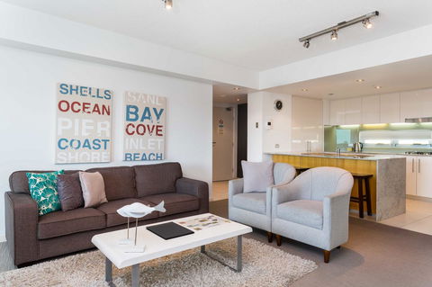Proximity Waterfront Apartments - Mackay Tourism 32