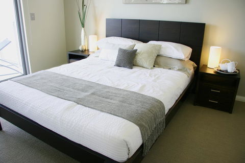 Proximity Waterfront Apartments - Mackay Tourism 36