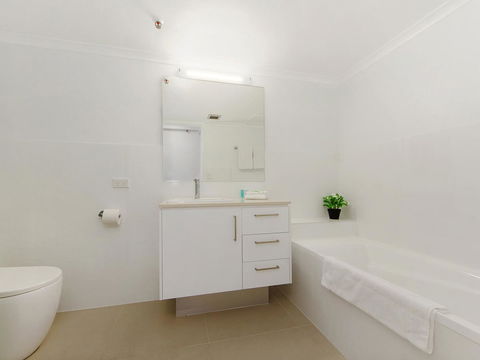 Sunbird Beach Resort Main Beach - Mackay Tourism 31