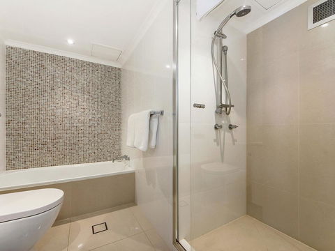 Sunbird Beach Resort Main Beach - Mackay Tourism 20