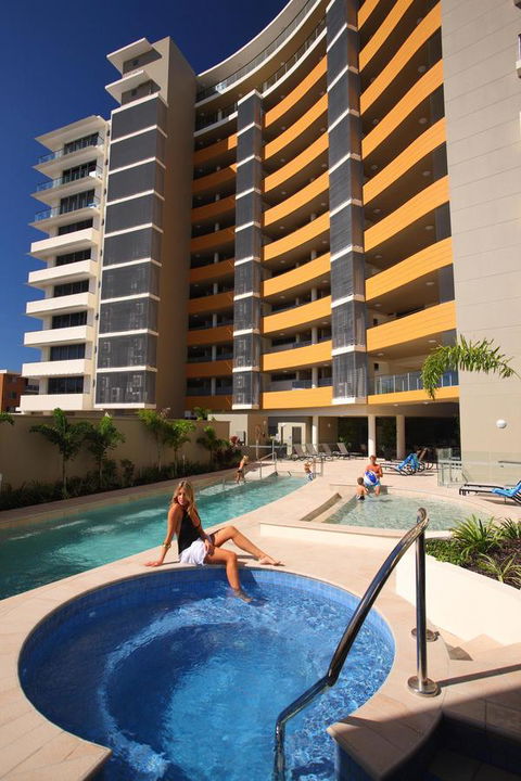 Monaco Caloundra - Mackay Tourism 2