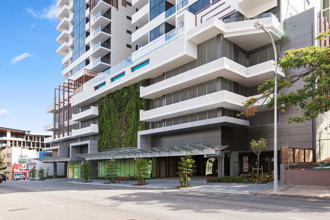 Ivy And Eve Apartments By CLLIX - Mackay Tourism 2