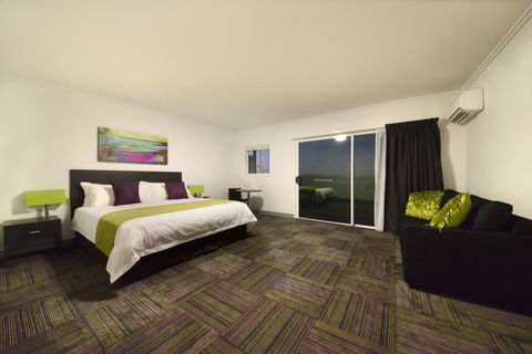 Mackay Oceanside Central Hotel Official - Mackay Tourism 24