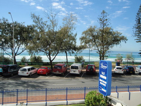 Grosvenor Beachfront Apartments Surfers Paradise - Mackay Tourism 16