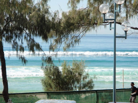Grosvenor Beachfront Apartments Surfers Paradise - Mackay Tourism 11