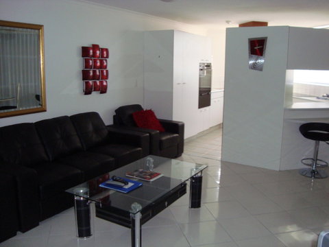 Grosvenor Beachfront Apartments Surfers Paradise - Mackay Tourism 36