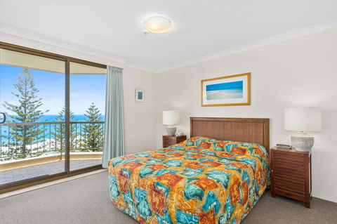 Columbia Beachfront Apartments On Rainbow Bay - Mackay Tourism 34
