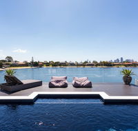 Rumrunner Resort - Mackay Tourism